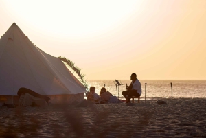 Romanttinen auringonlaskuelämys Glamping Gold Packin kanssa