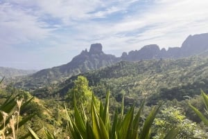 Randonnée panoramique à Rui Vaz et arrêt au jardin botanique
