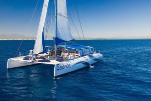 Croisière en catamaran sur l'île de Sal avec boissons et snacks à volonté