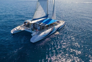 Croisière en catamaran sur l'île de Sal avec boissons et snacks à volonté