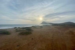 Santa Maria: Guided Coastal Hike & Monte Leão Sunset