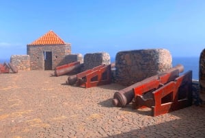 Santiago: Calabaceira Valley Trek & Visit to Cidade Velha