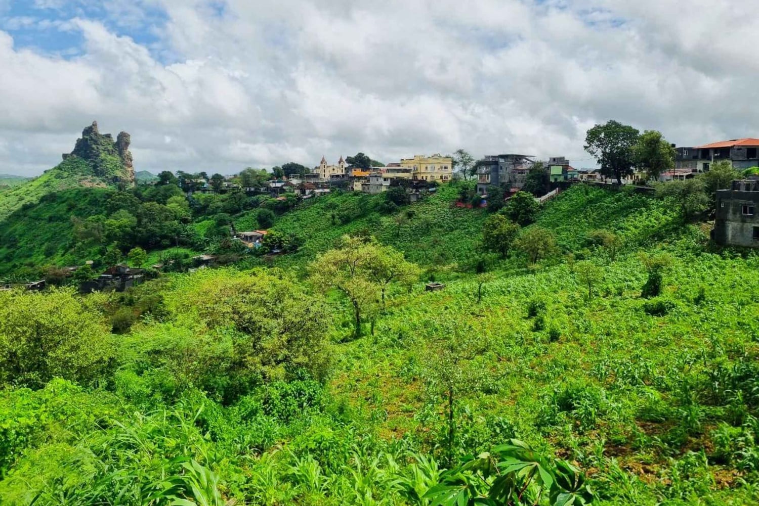 Wyspa Santiago: wędrówka po Serra Malagueta, Principal i Hortelão