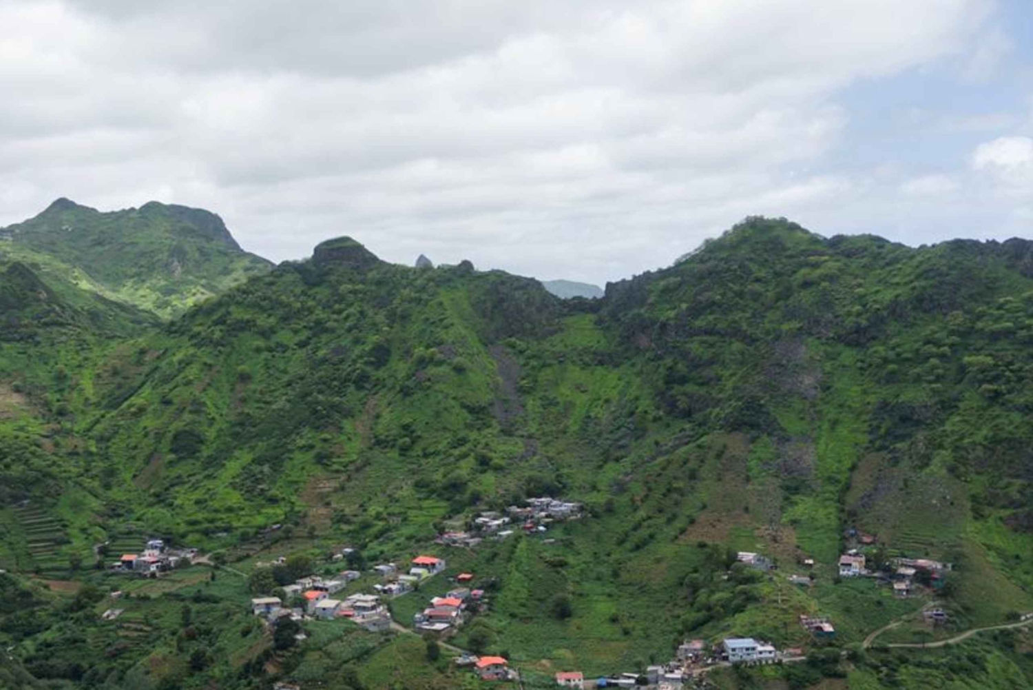 Santiago ISLAND TOUR par Aventour - Nature & Local Life Tour