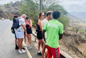 Excursión a la Isla de Santiago