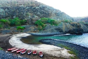 Santiago: Trek from Serra Malagueta to Rabelados Community