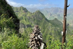 Santo Antão: 2-Day Guided Hiking Tour