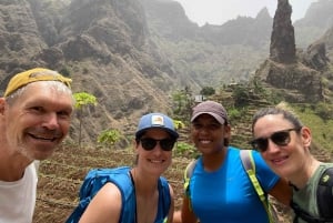 Santo Antão: 2-Day Guided Hiking Tour