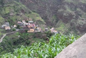 Santo Antao :Visita guiada a pie por Ponta do Sol y Fontainhas