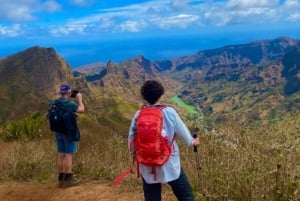 Santiago: Caminhada Serra para Principal incluído visita mercado Assomada