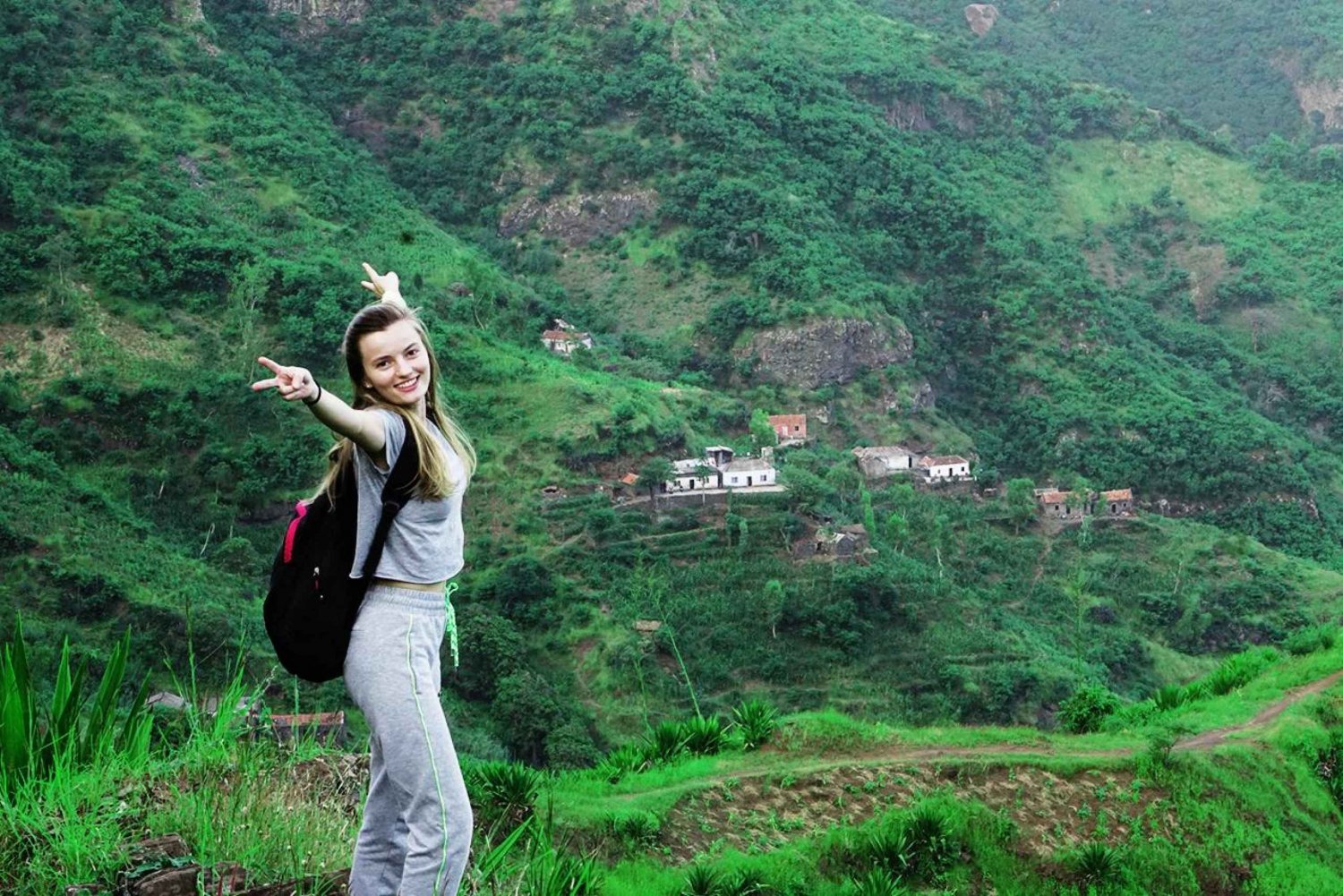 Sierra Malagueta: Caminata por el Valle Principal y Comida con los lugareños