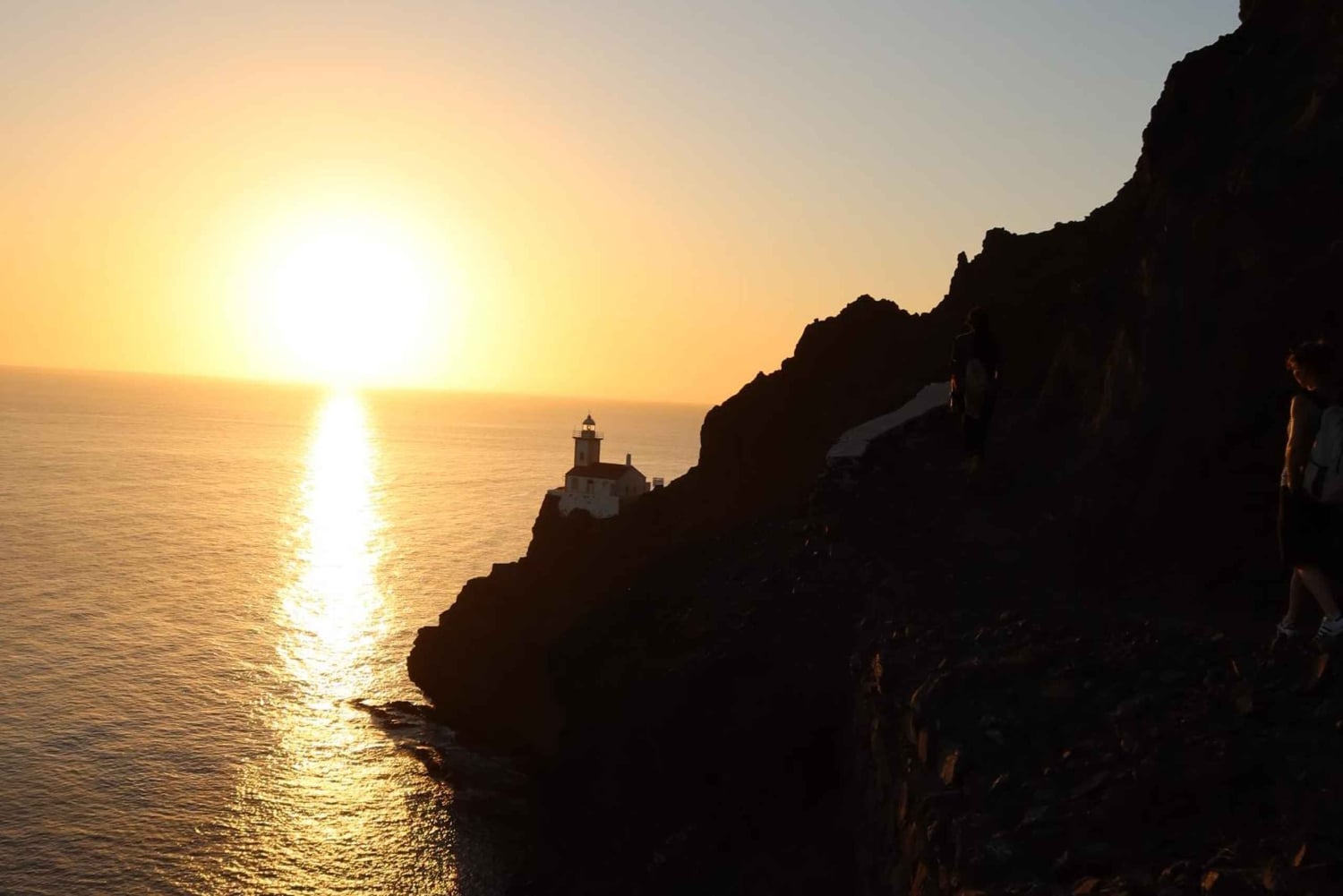 Zonsondergangwandeling naar de vuurtoren, Dona Amélia