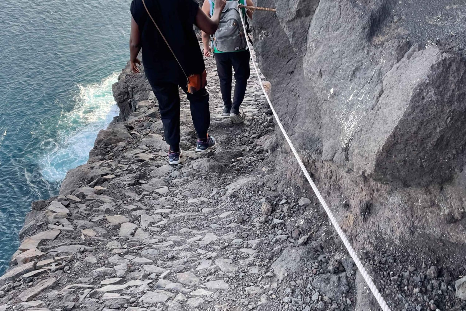 Zonsondergangwandeling naar de vuurtoren, Dona Amélia