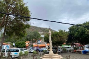 Private Tour Cidade Velha/Discover OLD CITY