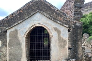 Private Tour Cidade Velha/Discover OLD CITY