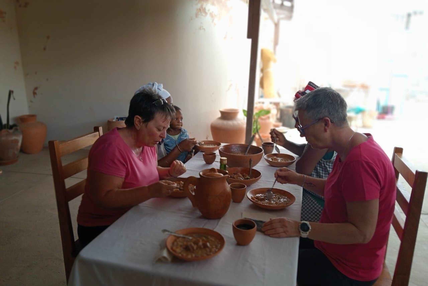 Tràz di Munti: Pottery Workshop, Cachupa Lunch & Hike