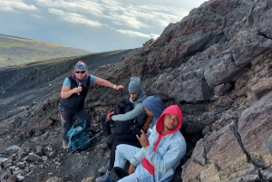 Aventura definitiva no Fogo: Caminhada no Vulcão Pico Grande, 2826 m