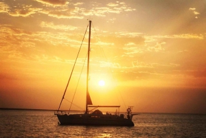 Inoubliable demi-journée de location de bateau - Île de Sal, Cap-Vert