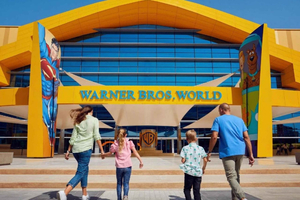 Dubai: Sheikh Zayed-moskeen og Warner Bros med transport