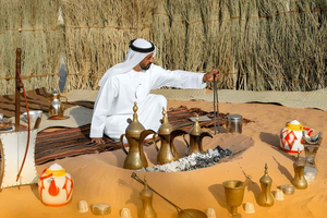 Fra Dubai: Abu Dhabi Heritage Tour – Al Hosn & Village