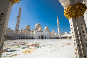 Halvtur fra Dubai til Sheikh Zayed-moskéen og tilbage til Dubai
