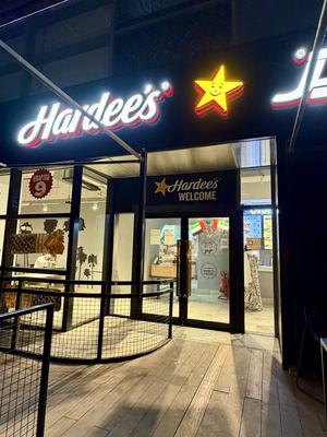 Hardee's | Al Bateen