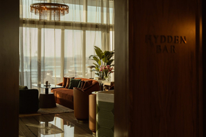 Hidden Bar - Gin Bar