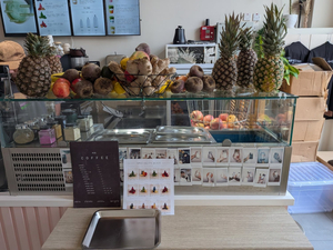 (&) Wellness Bar | by Pink (&) Greens