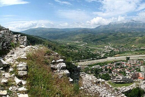 Berat: tour guidato a piedi con ingresso al castello