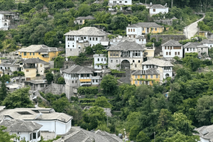 Day tour from Saranda/Ksamil:Gjirokaster +Blue Eye & Lekursi