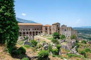 Durrës/Golem: Bovilla Lake & Preza Castle Golden Hour Tour