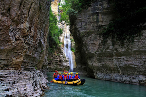 Da Golem o Durazzo: avventura di rafting nei canyon dell'Osumi