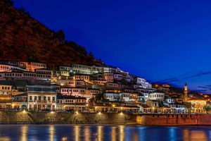 From Tirana: Berat UNESCO Heritage Afternoon Tour