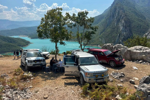 Lago di Bovilla e Castello di Croia: gita di 1 giorno in 4x4 da Tirana