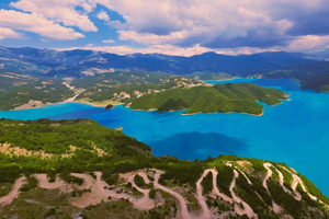 Depuis Tirana : Excursion d'une journée au lac Bovilla et à la montagne Gamti