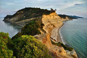 Fra Tirana/Durres/Golem: Kapp Rodon og vinsmakingstur.