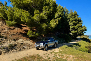 Golem : excursion tout-terrain en 4x4 : nature sauvage, ancienne prison, plage secrète