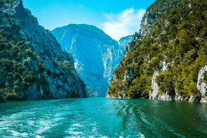 Komani Lake: Shala River Boat Trip with Pickup