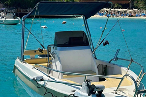 Ksamil: battuta di pesca tradizionale con pescatore locale