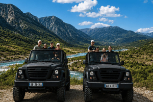 Jeep-tur i Permet: Vjosa-dalen, Leusa-kirken og varm kilde