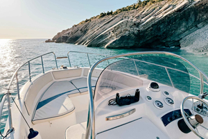 Sarandë: Passeio de barco à Caverna das Tartarugas Kakome e Krorez Snorkeling