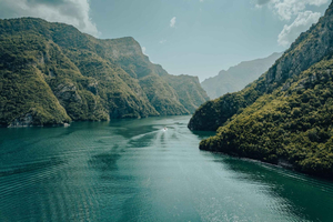 Rio Shala e lago Komani: passeio de barco