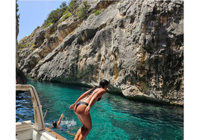 Tirana og Golem: Privat omvisning på Sazan-øya, i grotten og i Karaburun