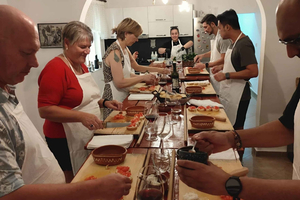 Tirana: Traditional Cooking Class with Wine & Raki Tasting