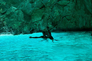 Vlora: Blue Cave and Grama Bay Full-Day Speedboat Tour