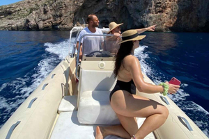 Vlore: Caverna Haxhi Ali, passeio de lancha em Karaburun e mergulho com snorkel