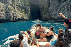Vlore: Speedbåt-eventyr til Sazan-øya og Haxhi Ali-hulen