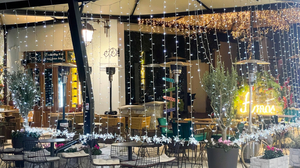 Amos Lounge Bar