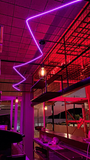 Astro Brunch&Cocktail Bar