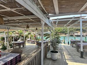 Beach Bar & Grill Reni & Risi